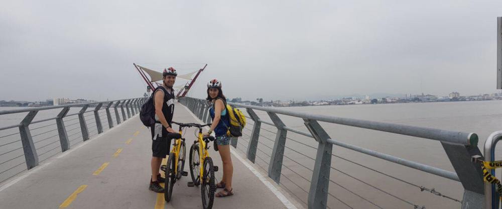 53. Puente de acceso a la Isla Santay